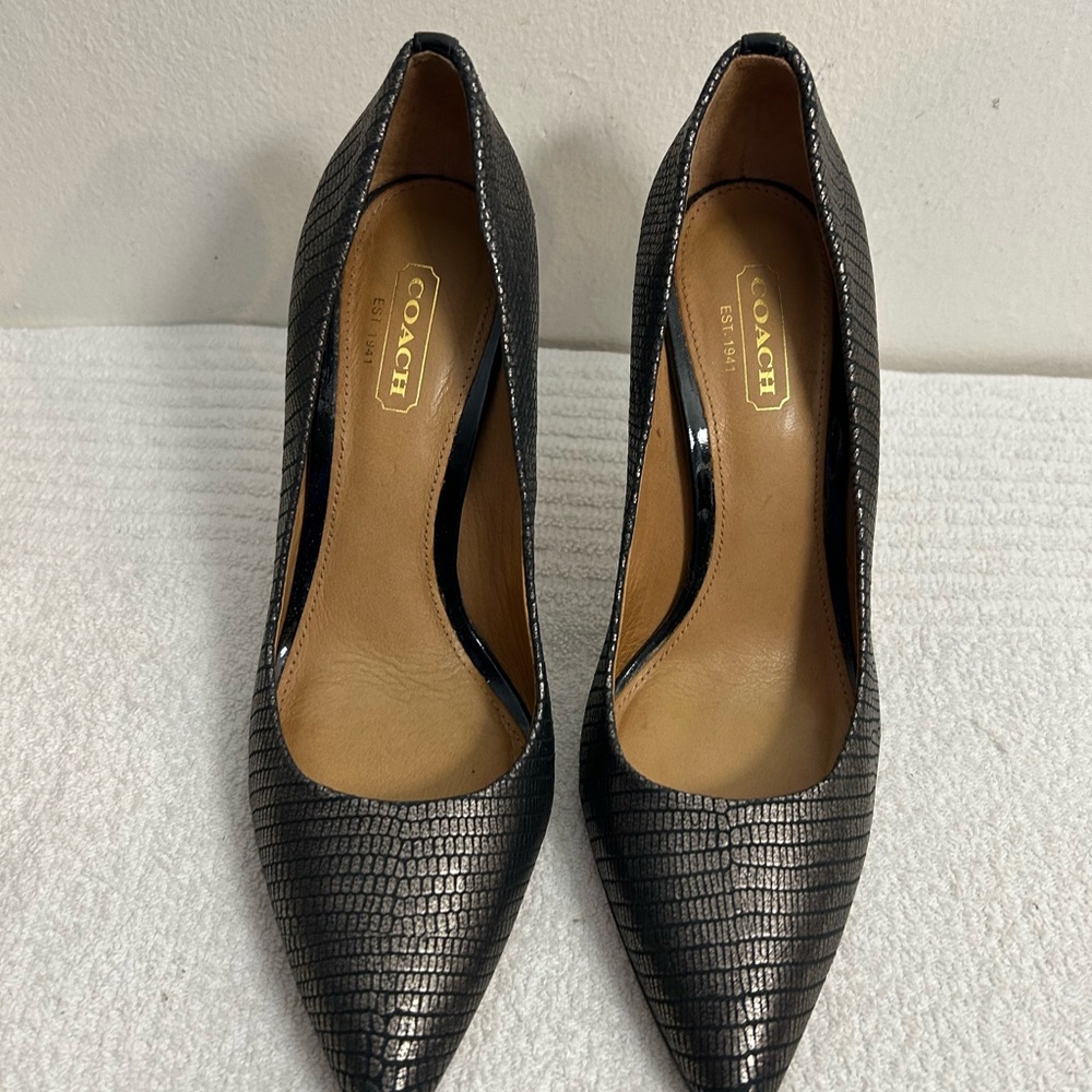 Coach Textured Black grey Women's Heels Sz 5.5